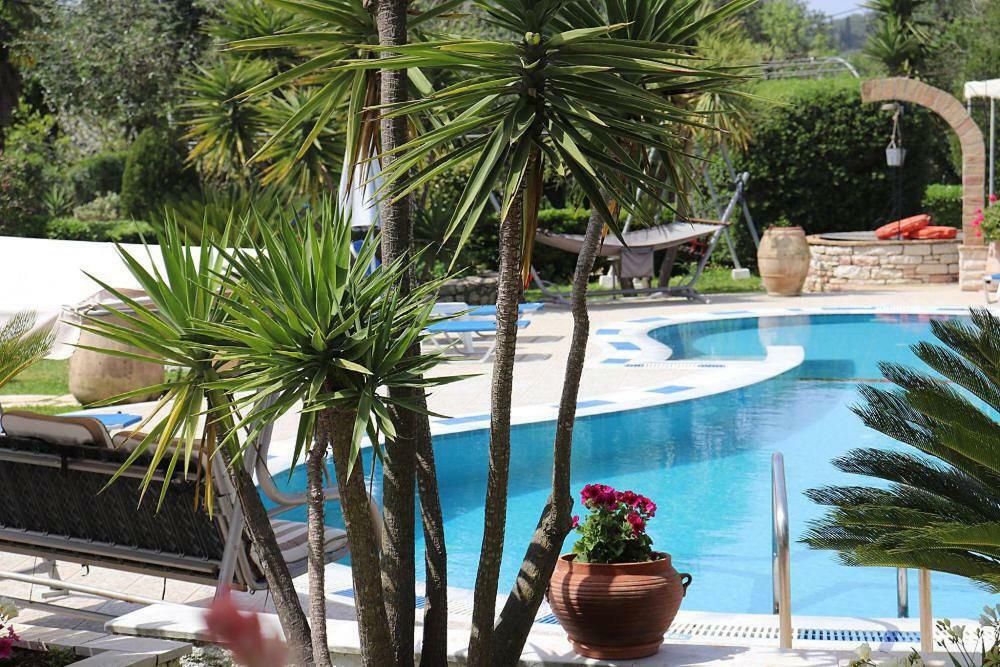 Mary Helen Apartments Kassiopi Exterior foto